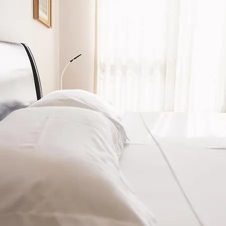Lakeside Cane Apartman Tirana