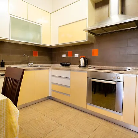 Lakeside Cane Apartman