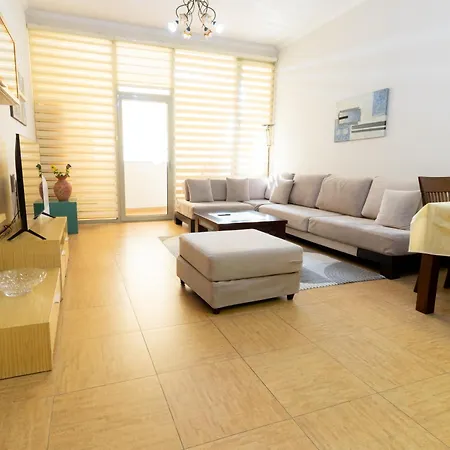 Lakeside Cane Apartamento Tirana