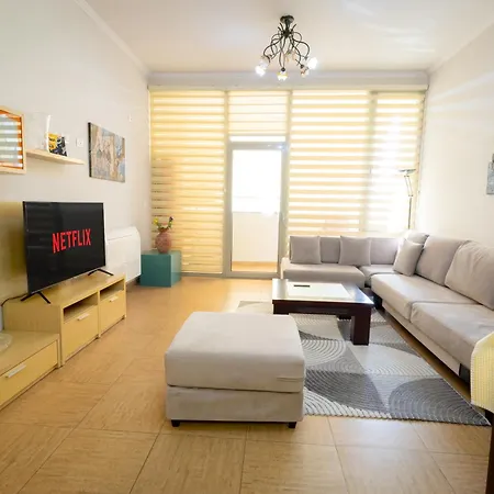 Lakeside Cane * Tirana