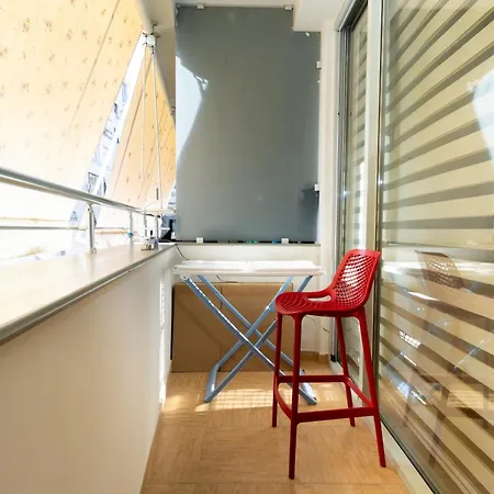 Lakeside Cane Tirana